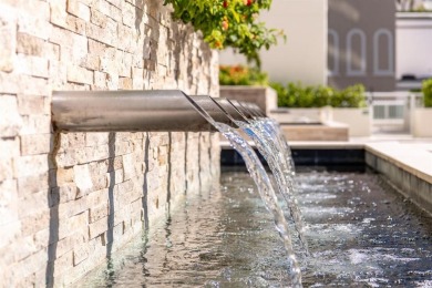 INCREDIBLE OPPORTUNITY TO OWN THIS 3BED/3BATH THRU UNIT WITH