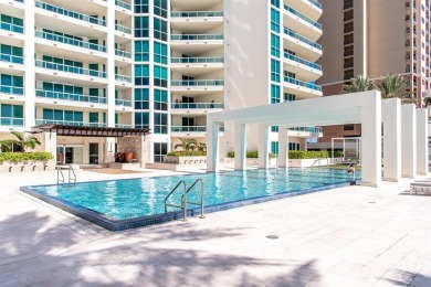 INCREDIBLE OPPORTUNITY TO OWN THIS 3BED/3BATH THRU UNIT WITH