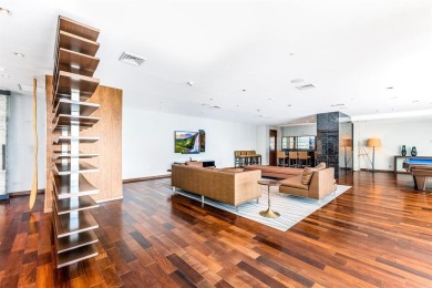 INCREDIBLE OPPORTUNITY TO OWN THIS 3BED/3BATH THRU UNIT WITH