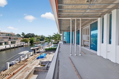 Prestigious Royal Plaza Dr, new Miami Modern Waterfront Estate