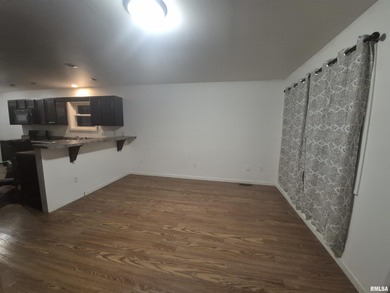 Welcome to this newly updated 3-bedroom,1 bath home in quiet