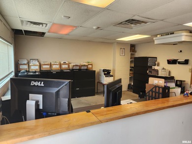 15K sqft multi use Industrial warehouse/office space for sale