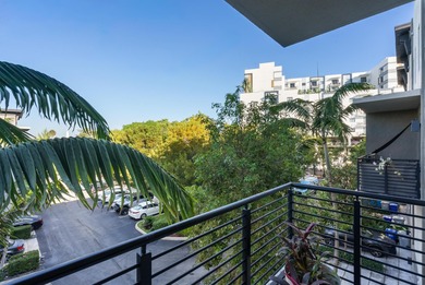 BOATERS DREAM!!! Dock your boat in your back yard w/50amp elec