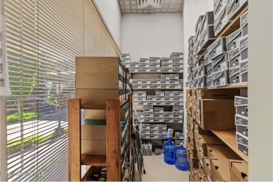 PREMIER location in a booming resort town experiencing 23%