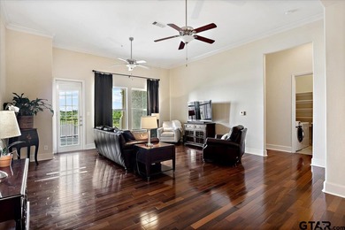 The luxurious lifestyle! Welcome to your every own Penthouse