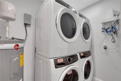 Welcome to Sea Spray, a beach and boaters paradise with a