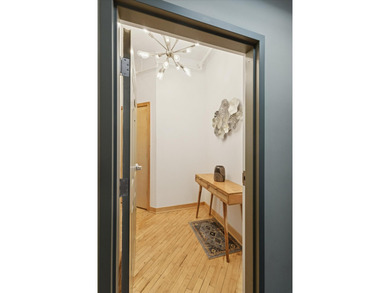 Live at the heart of downtown Kalamazoo in this stunning