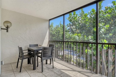 Below $400,000 Seaplace opportunity o Hurricane shutter & newer