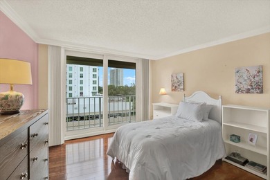 Welcome to The Bayshore Diplomat -- one of South Tampa's most