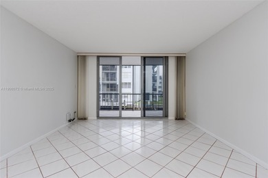 Priced Right - 2BR condo in the beautiful Island Club, Pompano