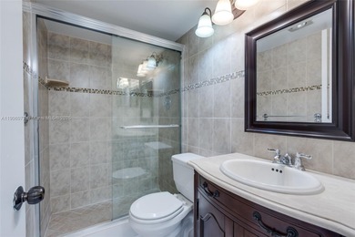 Priced Right - 2BR condo in the beautiful Island Club, Pompano