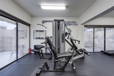 Priced Right - 2BR condo in the beautiful Island Club, Pompano