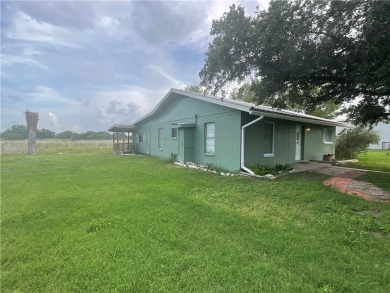 Cozy and well maintained home located on the lake. Pier and boat