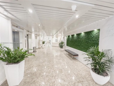 Spacious 2 bed/2 bath split floor plan with beutiful bay views