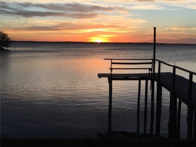 Recreational, Lakefront Home , located on Lake Corpus Christi