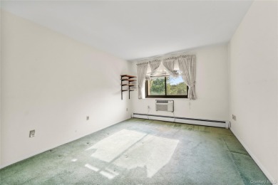 Commuter's dream with assigned garage parking! Large 2 bedrooms