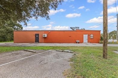 A turnkey business on the very high visibility corner of US 19