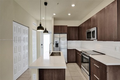 Beautiful 3-bedroom, 2-bathroom condo in Urbana Residences