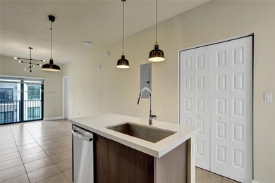 Beautiful 3-bedroom, 2-bathroom condo in Urbana Residences