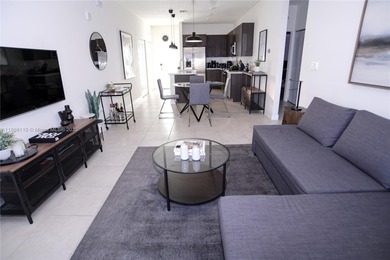 Beautiful 3-bedroom, 2-bathroom condo in Urbana Residences