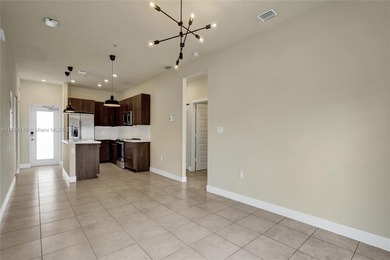 Beautiful 3-bedroom, 2-bathroom condo in Urbana Residences