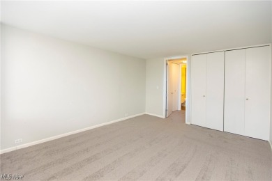 Beautiful Light Filled One Bedroom Suite Located on the 13th