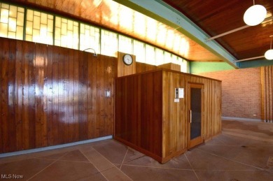 Beautiful Light Filled One Bedroom Suite Located on the 13th