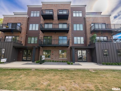 Gorgeous 2 bed / 2 bath luxury condo in the heart of Peoria