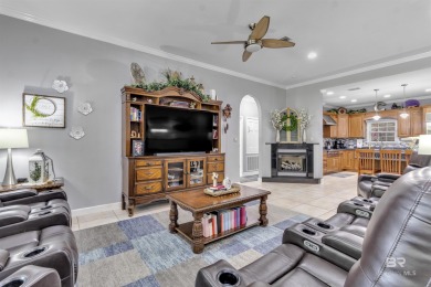 Rare and unique property available in Gulf Shores 2 large corner