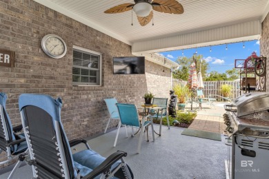 Rare and unique property available in Gulf Shores 2 large corner