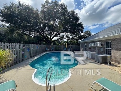 Rare and unique property available in Gulf Shores 2 large corner