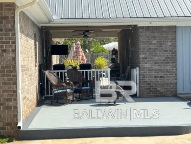 Rare and unique property available in Gulf Shores 2 large corner