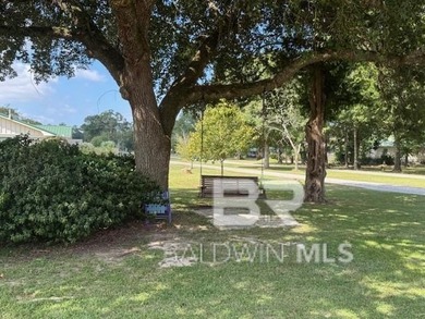 Rare and unique property available in Gulf Shores 2 large corner