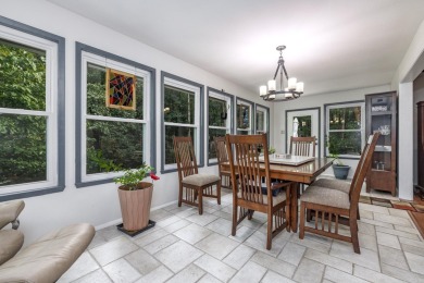 The only home on the cul-de-sac, 7 Montanes offers the perfect