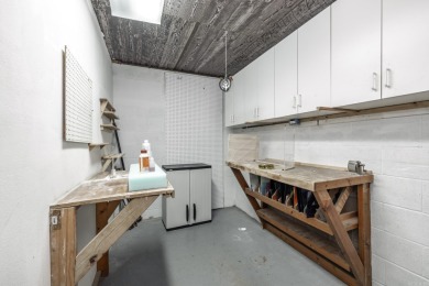 The only home on the cul-de-sac, 7 Montanes offers the perfect