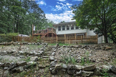 The only home on the cul-de-sac, 7 Montanes offers the perfect