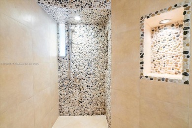 Gorgeous, fully renovated condo with top-quality finishes