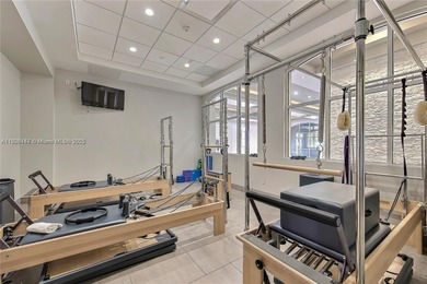 Gorgeous, fully renovated condo with top-quality finishes