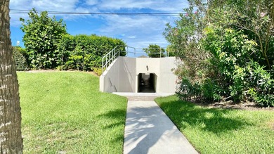 PRICED TO SELL/MOTIVATED SELLER! HUTCHINSON ISLAND CONDO - UNDER
