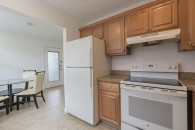 Second-floor 2 bed / 2 bath condo with garden views in the