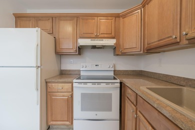 Second-floor 2 bed / 2 bath condo with garden views in the