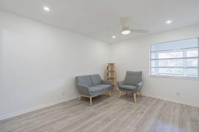 Second-floor 2 bed / 2 bath condo with garden views in the