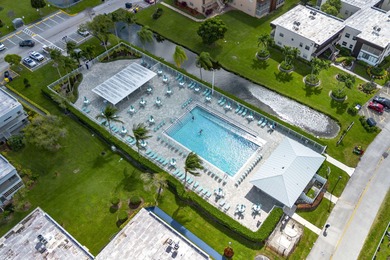 Second-floor 2 bed / 2 bath condo with garden views in the