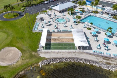 Second-floor 2 bed / 2 bath condo with garden views in the