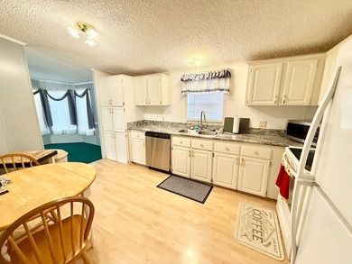 BRING OFFERS, MOTIVATED SELLER. DISCOVER THIS 2-BEDROOM