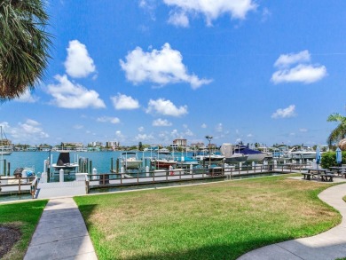 Live the Ultimate Florida Waterfront Lifestyle at Diamond Isle