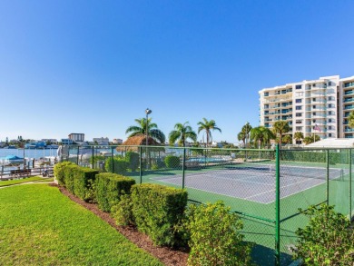 Live the Ultimate Florida Waterfront Lifestyle at Diamond Isle