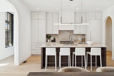 Introducing 2237 Roscoe - a boutique collection of six, private