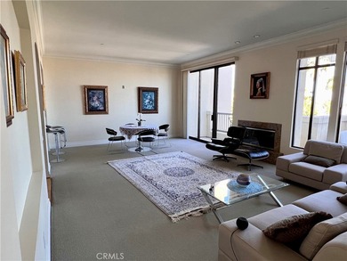 Penthouse Condo in Brentwood - A Rare Blend of Luxury, Privacy