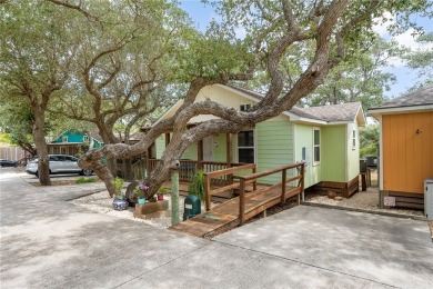 Welcome to your perfect coastal getaway! This charming 2-bedroom